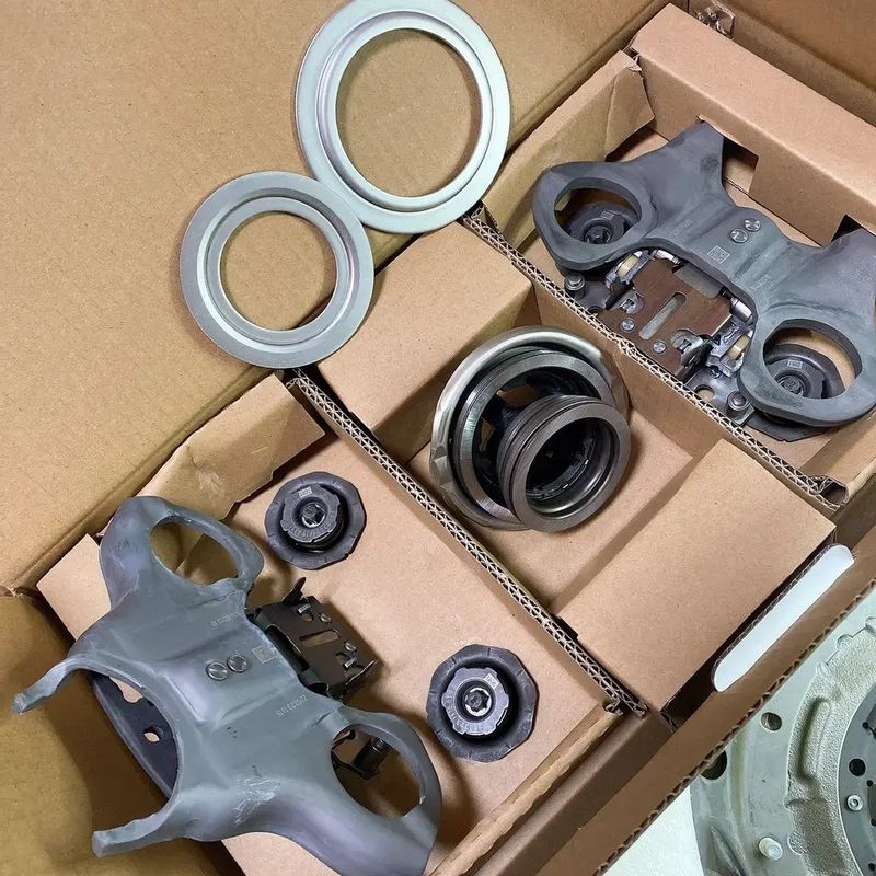6DCT250 DPS6 Conjunto de tenedor de liberación de rodamientos Conjuntos de embrague de transmisión Para Ford 602000800 1972-1983 Año