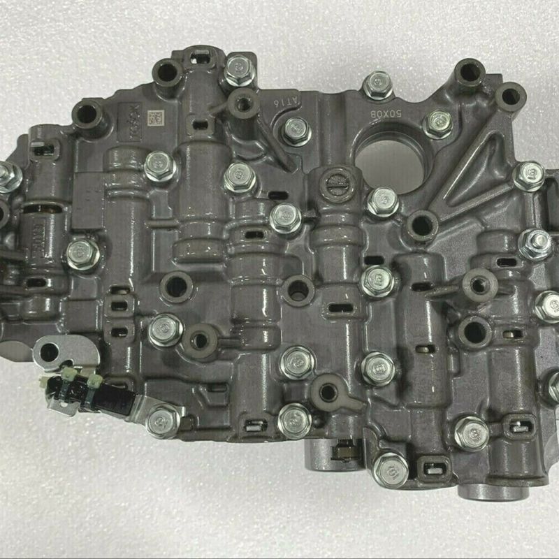 El número de unidades de transmisión de la caja de engranajes automática JF020E de la válvula de control para 2012-2013 NV200