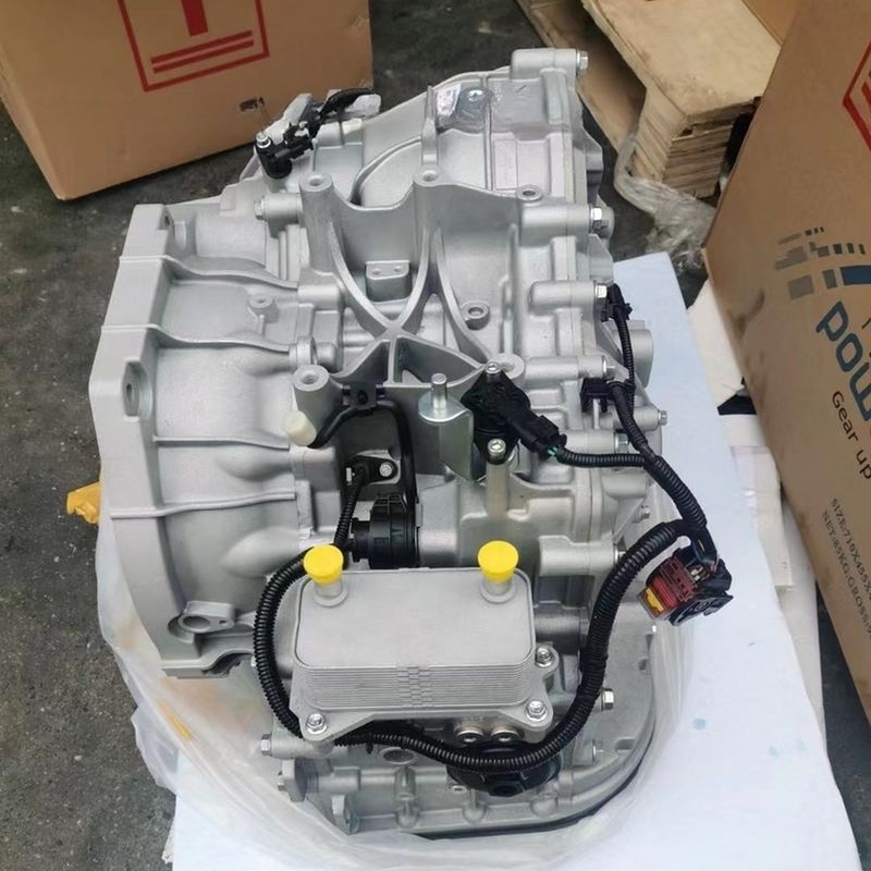 En la parte superior, el conjunto de transmisión automática DFSK Edge 1.5T 2WD VT5 CVT para el MPV FENGGUANG II