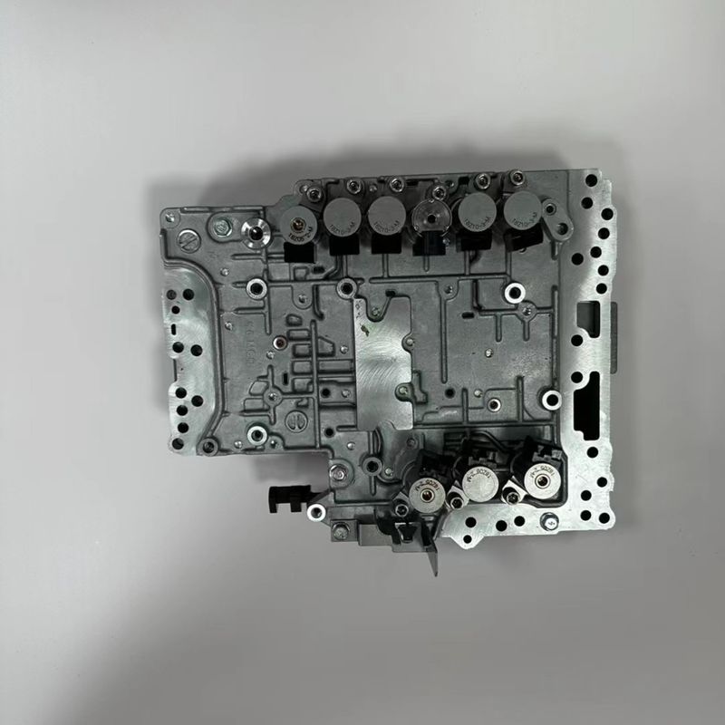 RE7R01A JR710E Cuerpo de válvula de transmisión para Nissan e Infiniti 2023 en tamaño 35X35X25CM