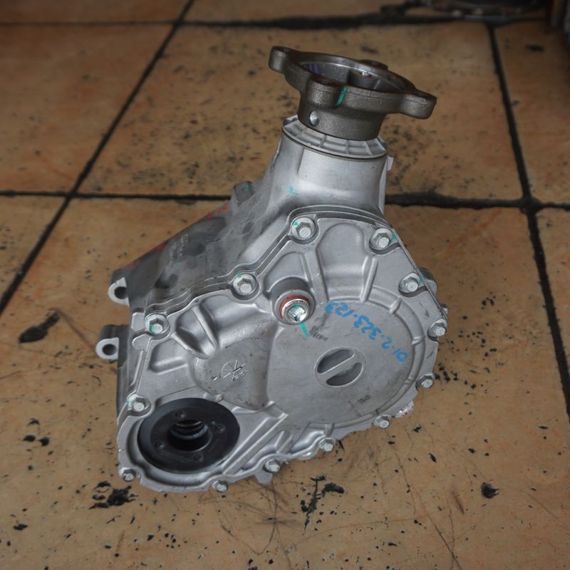 9L8Z7A103D 9L8Z7A103J Casilla de transferencia de diferencial para Mazda CX9 6F35 Sistema de chasis automático utilizado