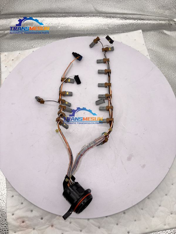 El arnés de cableado de la carrocería de la válvula de la transmisión automática GA8G45AW 24008744992 es aplicable a la versión BMW X1 F48 con sensor de temperatura de aceite único