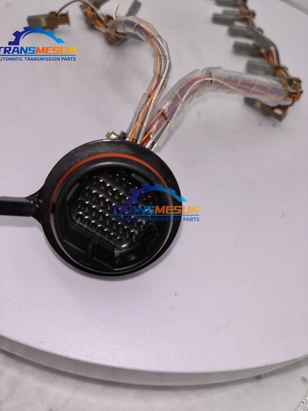 GA8G45AW Arneses de cableado del cuerpo de la válvula de la transmisión automática aplicables a BMW X1 F48 con versión de doble sensor de temperatura del aceite