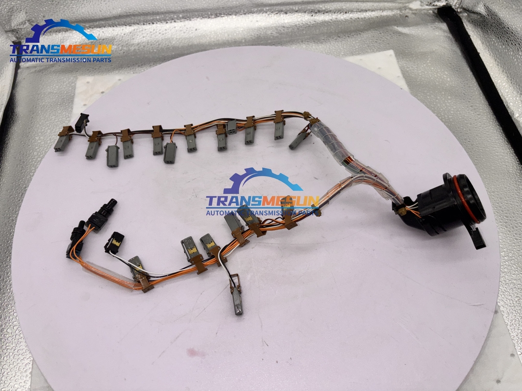 GA8G45AW Arneses de cableado del cuerpo de la válvula de la transmisión automática aplicables a BMW X1 F48 con versión de doble sensor de temperatura del aceite