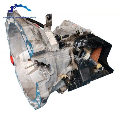 Transmisión manual de 5 velocidades 8M5R7002KC para Ford Focus 2015-2018